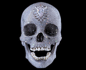 В Интернете продают человеческие черепа: маленькие - по 200, большие по 500