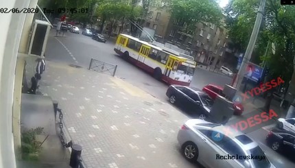 Момент попытки ограбления на углу улиц Ришельевская и Успенская