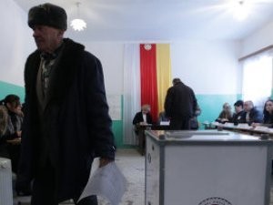 Ни один из кандидатов на пост главы Южной Осетии не набрал 50% - exit-poll