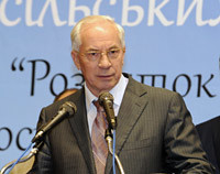 Николай Азаров отказался комментировать переговоры с Россией