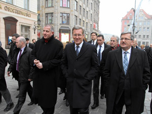 Янукович опоздал в Польшу на встречу президентов