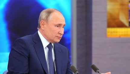 Шнуров спросил у Путина, почему российские хакеры не помогли Трампу