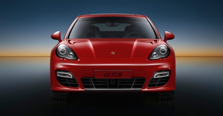Мировая премьера Porsche Panamera GTS состоялась в Лос-Анджелесе
