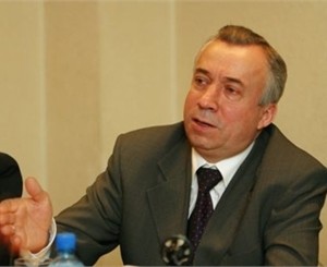 Мэр Донецка объяснил, почему митинг чернобыльцев запретили из-за террористов, a футбол - нет