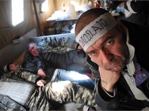 В парке напротив Кабмина собрались 60 чернобыльцев