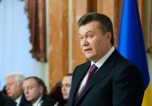 Янукович подписал закон о декриминализации 