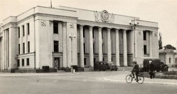 Как изменился Киев за 70 лет – сравниваем ретро и современные фото