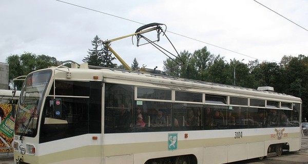 Сегодня в Харькове трамвай сбил двух женщин