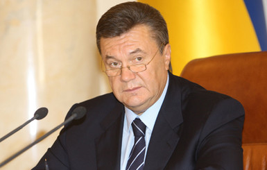 Янукович едет в Москву говорить о будущем СНГ
