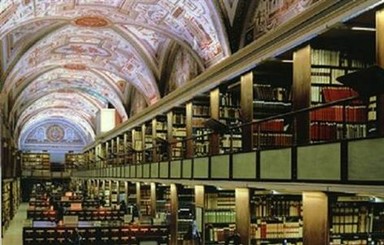 Древние книги библиотеки Ватикана попытаются сохранить с помощью космических технологий