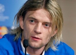 Тимощук записал поздравление с Новым годом на трех языках
