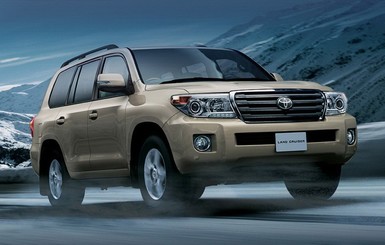 Toyota представила обновленную версию своего Land Cruiser 200 