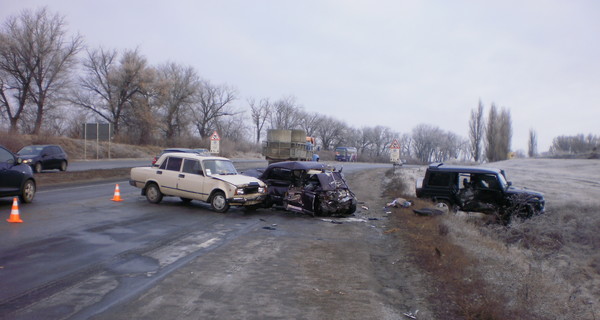 На Одесской трассе американец разбил два авто и угробил человека