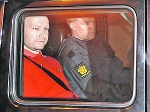 Террористу Андерсу Брейвику разрешили встречаться с друзьями и давать интервью