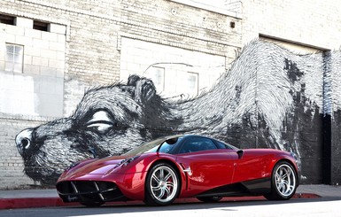 Гиперкар Pagani Huayra снова в центре внимания