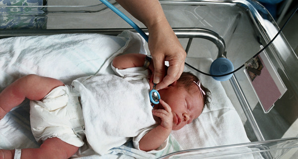 Мать едва не сгоревшего в севастопольском роддоме ребенка от претензий к врачам… отказалась