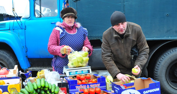 В Донбассе огурцы по цене сравнялись с мясом