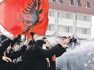 В Косово взбунтовались албанцы