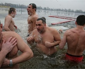 Выбираем прорубь для купания: Где будут праздновать Крещение чиновники, а где казаки будут расстреливать нечистую силу
