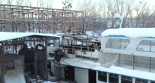 В Киеве сгорел теплоход