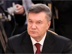 Янукович отправил украинских солдат в Каир
