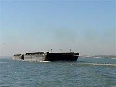 У берегов Одессы пошла ко дну баржа