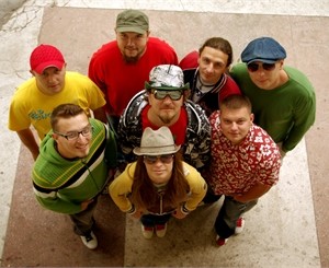 Интересные выходные: знакомимся с культурой аборигенов Австралии, идем на концерт 7Б и слушаем лекции о моде