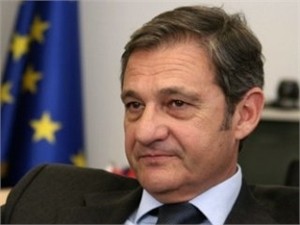 Еврочиновник Тейшейра: Зона свободной торговли со СНГ и Евросоюзом - несовместима