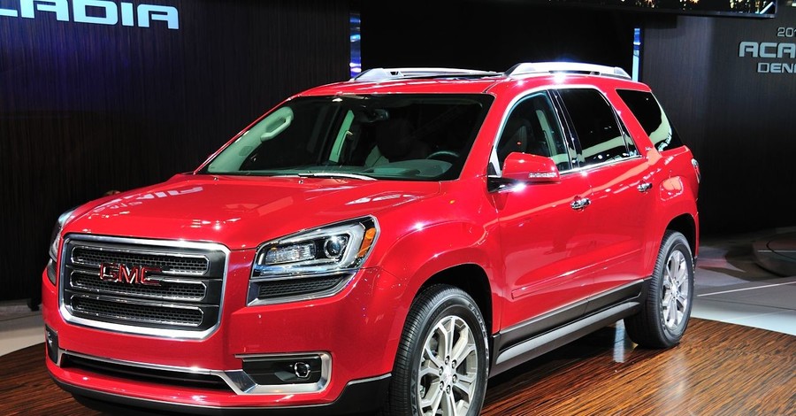 Полноразмерный внедорожник GMC Acadia изменился до неузнаваемости