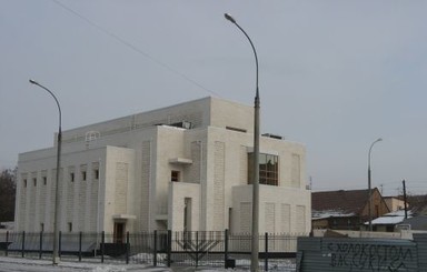 Возле новой запорожской синагоги нарисовали свастику