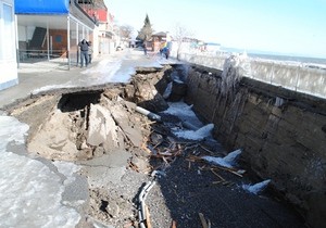 На компенсацию последствий буйства стихии в Крыму Кабмин выделил 44 миллиона