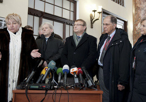 Немецкие медики не рекомендуют оперировать Тимошенко