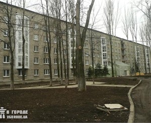 Донецких студентов превращают в спартанцев: +9 в комнатах, в туалете капает на голову и один душ на всю общагу