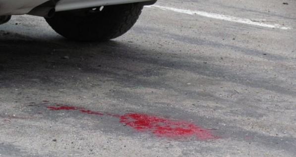 Донецкие ГАИшники спасли владельца иномарки, истекающего кровью