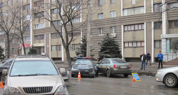 В Харькове гаишники попали в тройное ДТП, погнавшись за 