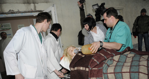 Перелет пострадавшей в Николаеве девушки в Донецк прошел удовлетворительно