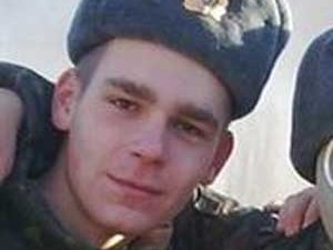В Харькове похоронили солдата, убитого при нападении на воинскую часть