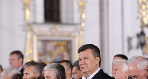 Янукович встретил Пасху в Киево-Печерской Лавре