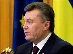 Янукович отдаст гонорары за свои книги на благотворительность