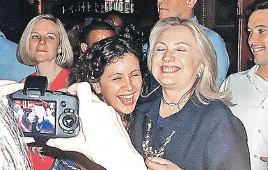 Хиллари Клинтон зажгла в кубинском клубе 