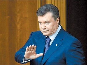 Янукович может и не писать книги, за которые получил 16 миллионов