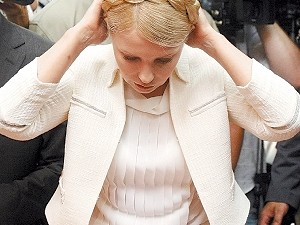 Суд над Тимошенко открыли и сразу перенесли на неделю