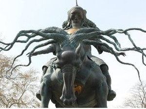 Британцы требуют убрать из Гайд-парка памятник Чингисхану