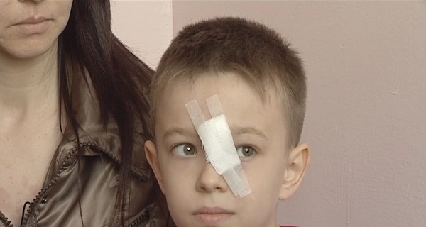 В Днепропетровске неизвестный расстрелял детей, игравших во дворе многоэтажки