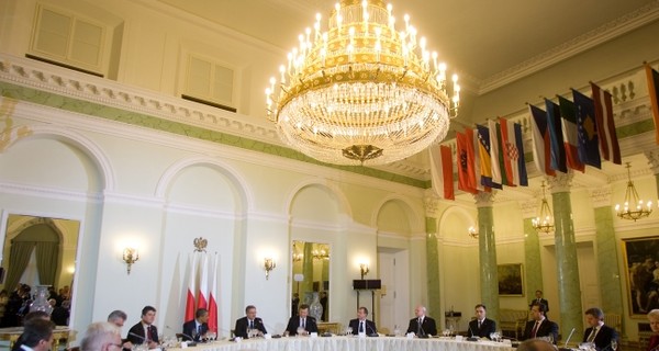 Украина переносит саммит стран Центральной Европы