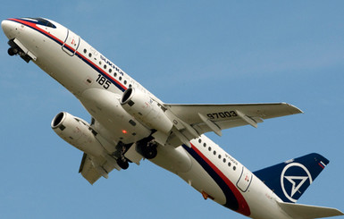 В Индонезии с радаров пропал российский самолет Superjet 100 