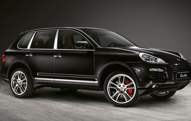 В Киеве похитили Porsche Cayenne и роскошный фиолетовый Hyundai