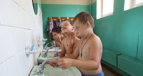 В Донецке воду будут давать по часам