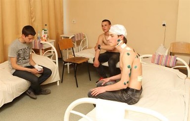 В больницах Днепропетровска остаются еще 6 жертв теракта