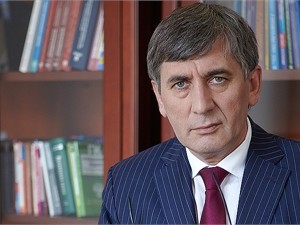 Чеченский адвокат подает подаст в суд на телекомпанию за сюжет, в котором он обещал 